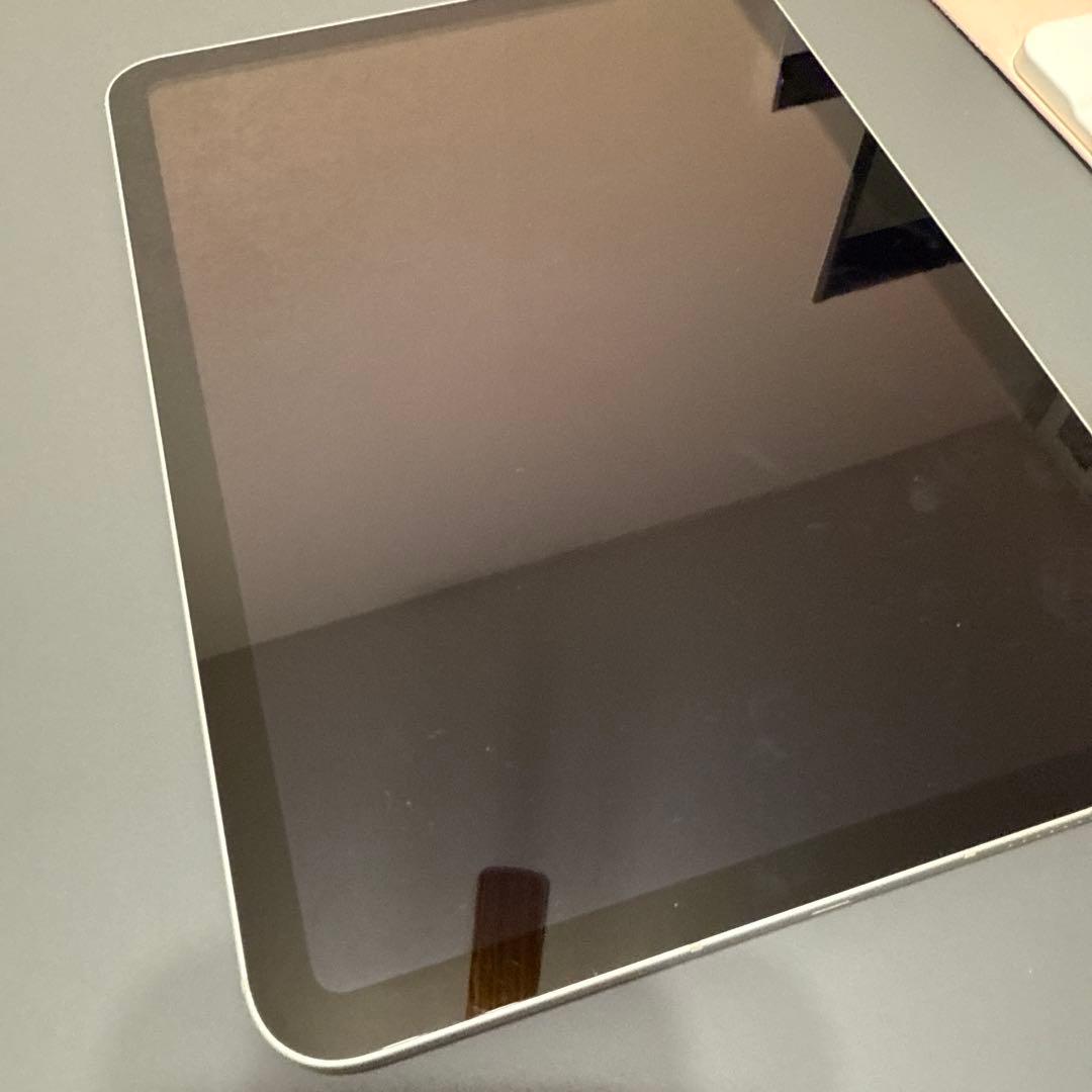 (T)第10世代 Apple iPad 256GB シルバー 美品