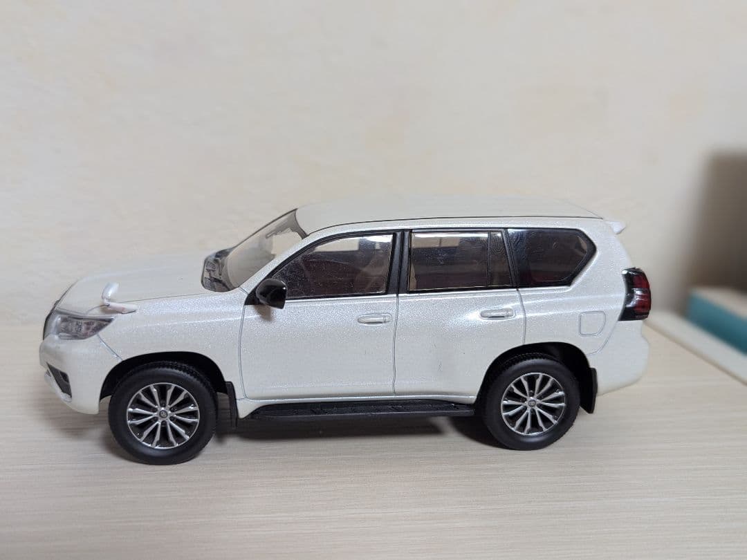 トヨタ ランドクルーザープラド ミニカー 非売品