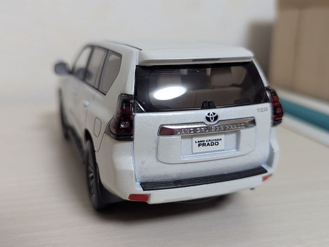 トヨタ ランドクルーザープラド ミニカー 非売品