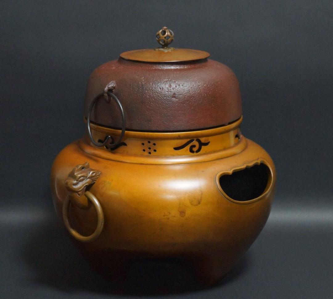 茶道具 大型朝鮮風炉 唐銅鬼面風炉 鉄釜 双龍耳 銅製蓋 総重さ7.9kｇ
