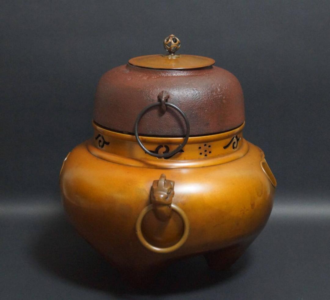 茶道具 大型朝鮮風炉 唐銅鬼面風炉 鉄釜 双龍耳 銅製蓋 総重さ7.9kｇ