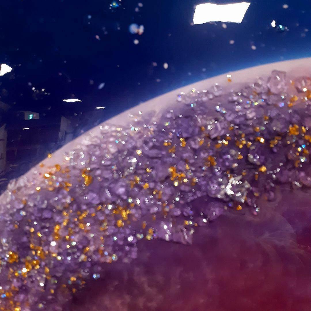 輸入雑貨　天然石　『神秘的な月』　風景画　水晶石　クリスタル　フレーム付き