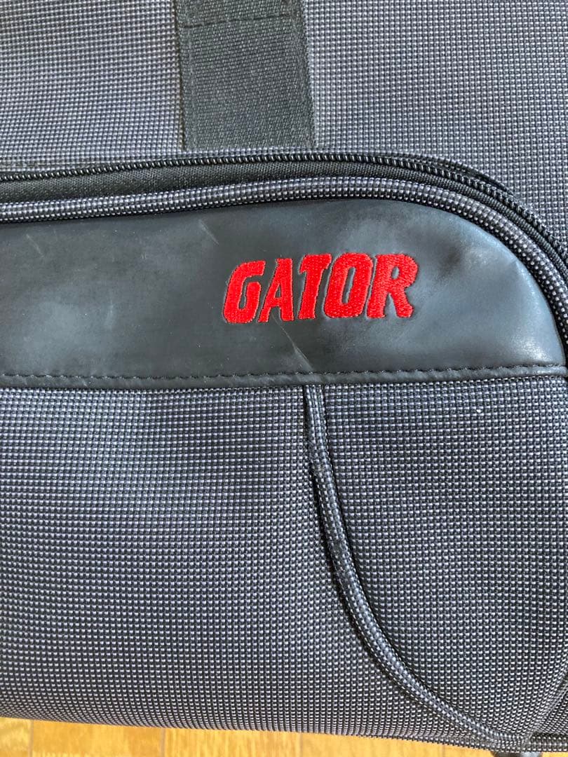 テナーサックス　フライトケース　「GATOR」