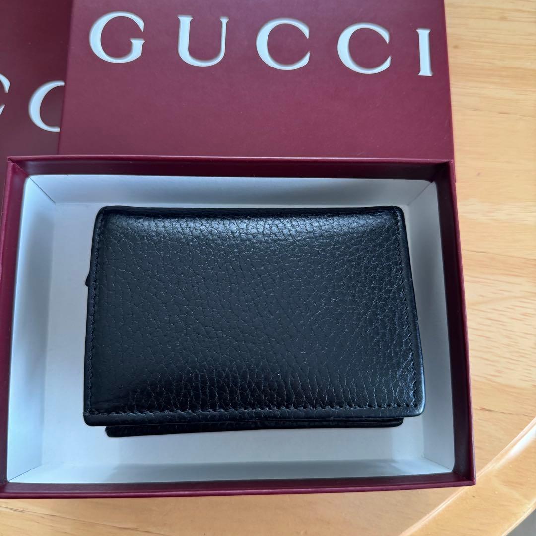 ダブルG カードケース ウォレット（＆紙幣入れ付き）　GUCCI