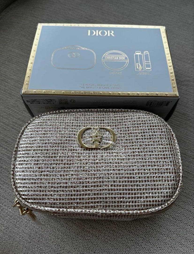 DIOR クリスマス　限定ノベルティ＋コスメ
