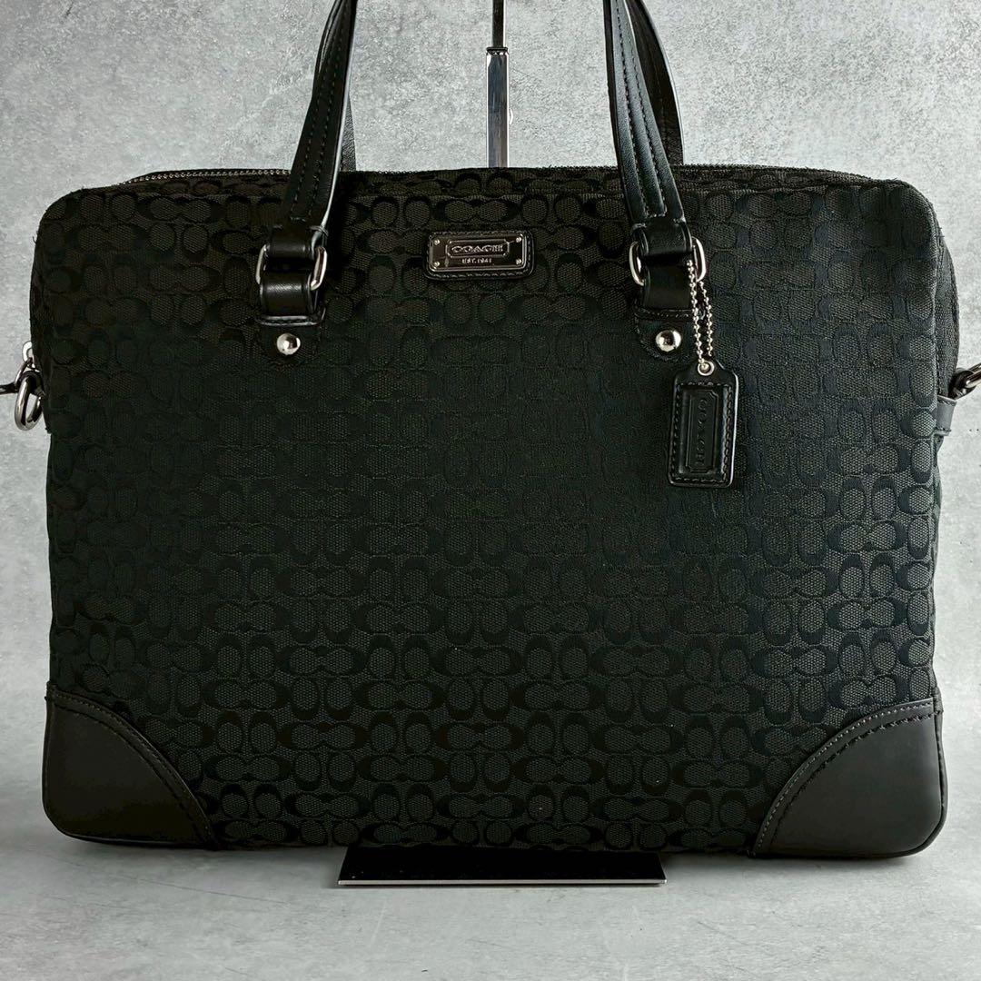 ✨美品✨コーチ　ビジネスバッグ　ブリーフケース　シグネチャー　ブラック