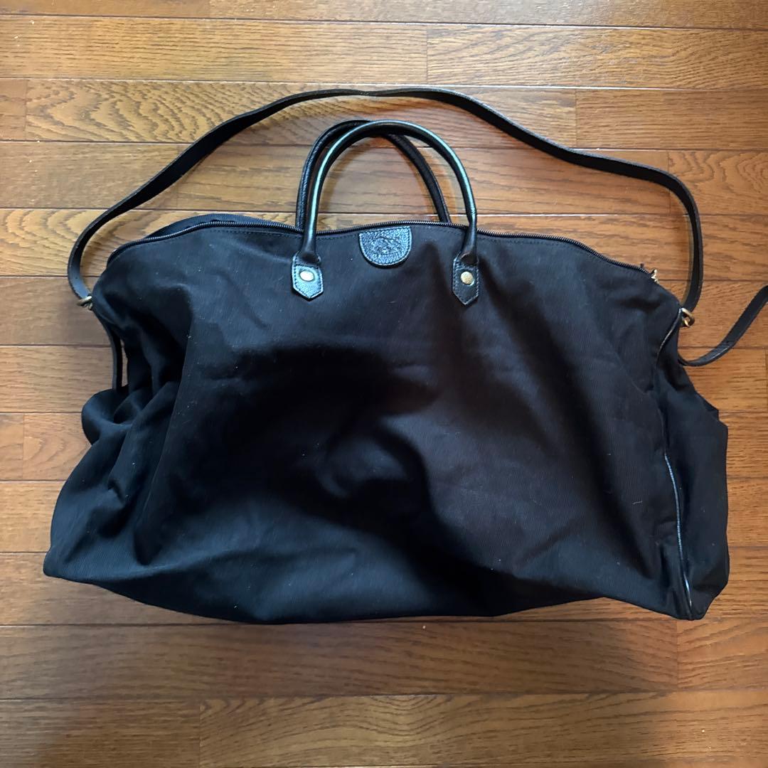 イルビゾンテ　手持ちと肩掛けの2WAY ボストンバッグ　ブラック