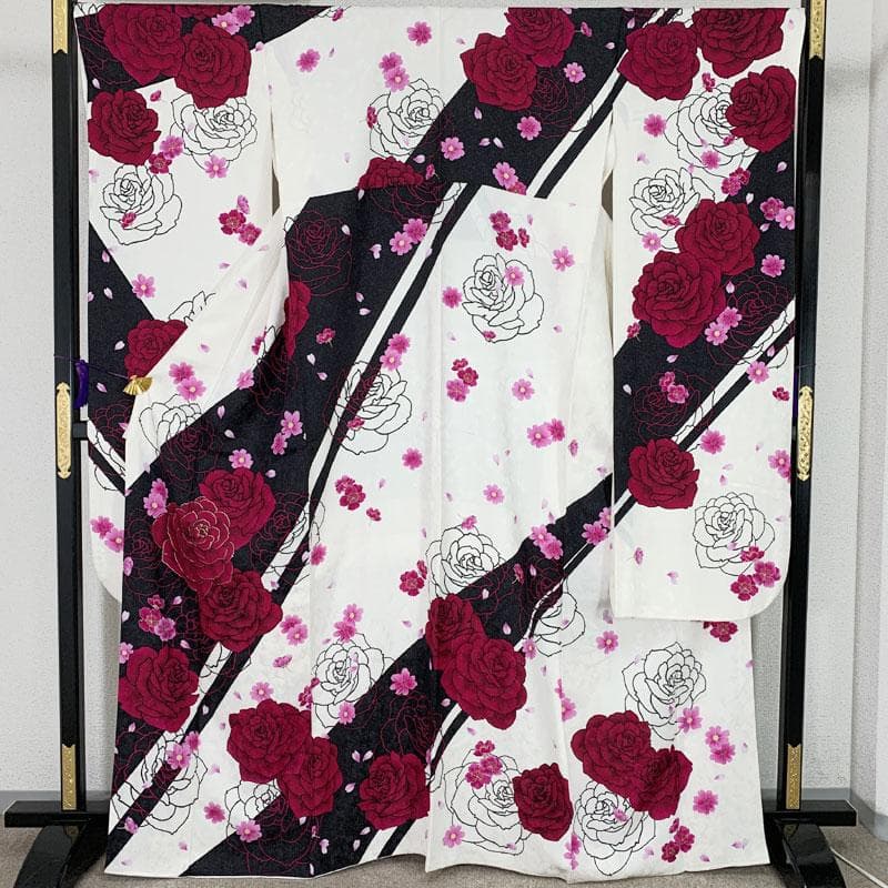 510z3.508y20.小物☆振袖 銀通し モダン 金彩 地紋 薔薇 白黒☆