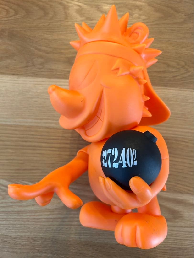 TWIM【 HEDGE HOG BOMBER オールオレンジ 】 非売品