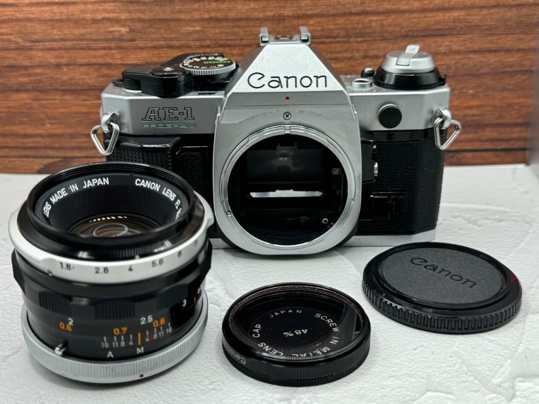 美品 AE-1 PROGRAM + FL50mm F1.8 + フィルター