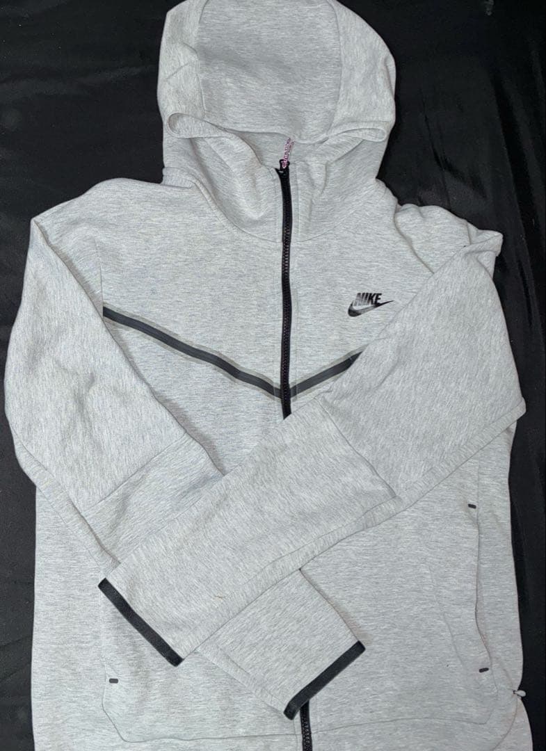 ナイキ テックフリース グレー テック ジップパーカー