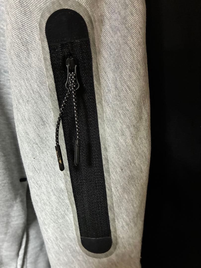 ナイキ テックフリース グレー テック ジップパーカー