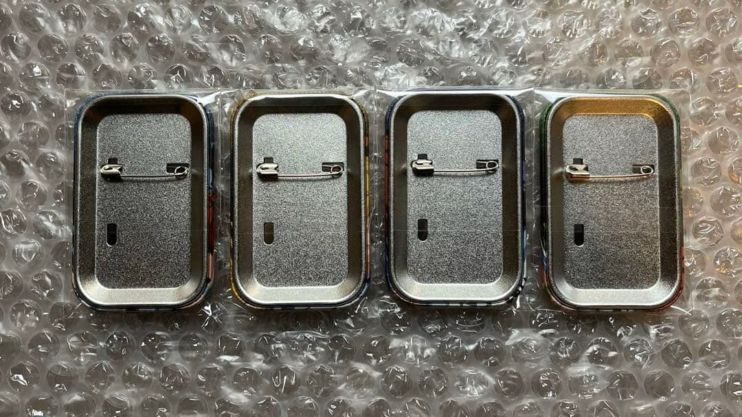 黒子のバスケ　黒バス　まるかく　缶バッジ　4点セット