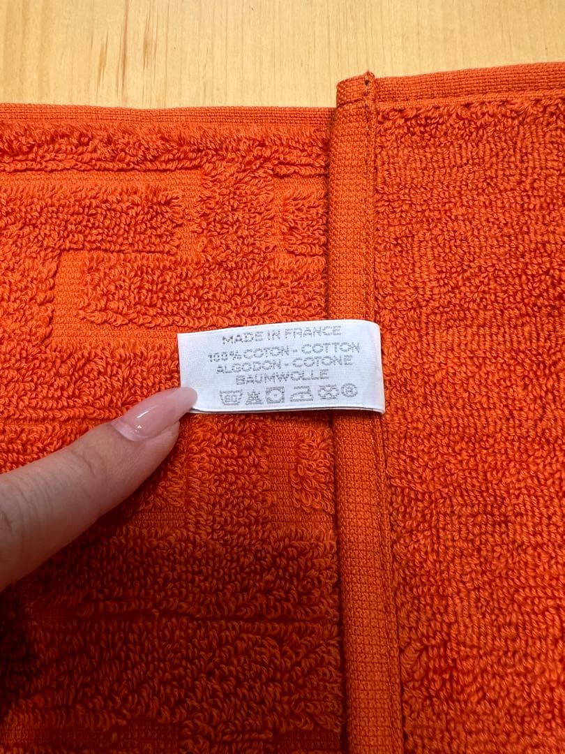 エルメス　ハンドタオル　カレ　タオル