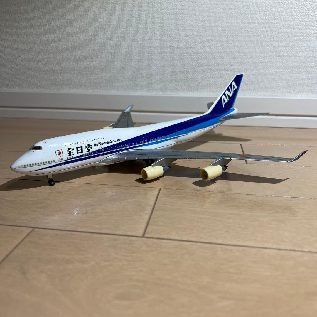 ANA　全日空　Boeing 747　JA8095　全長18cm　質量660g