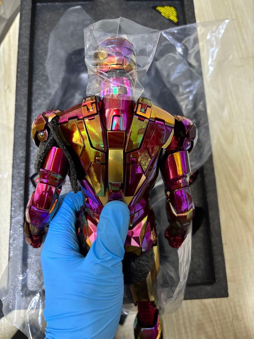 ホットトイズ　アイアンマン・マーク4プリズムアーマー
