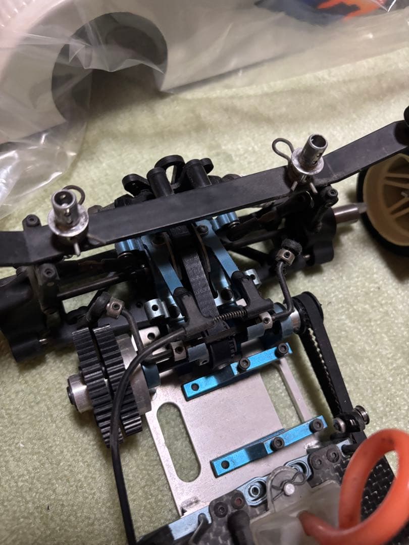 シェファード V8 2台 走行少な目 ボディ付き　1/8 エンジンRC