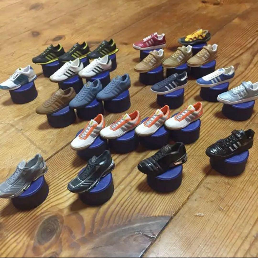 adidas×PEPSI ボトルキャップ 110個 スニーカー アディダス