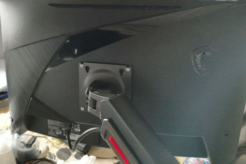 美品中古　MSIフルHD27インチ湾曲ゲーミングモニター　MAG276CXF