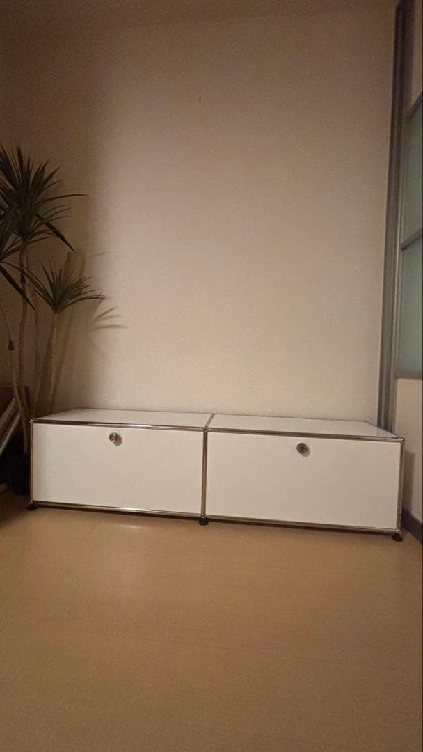 haller サイドボード　usm