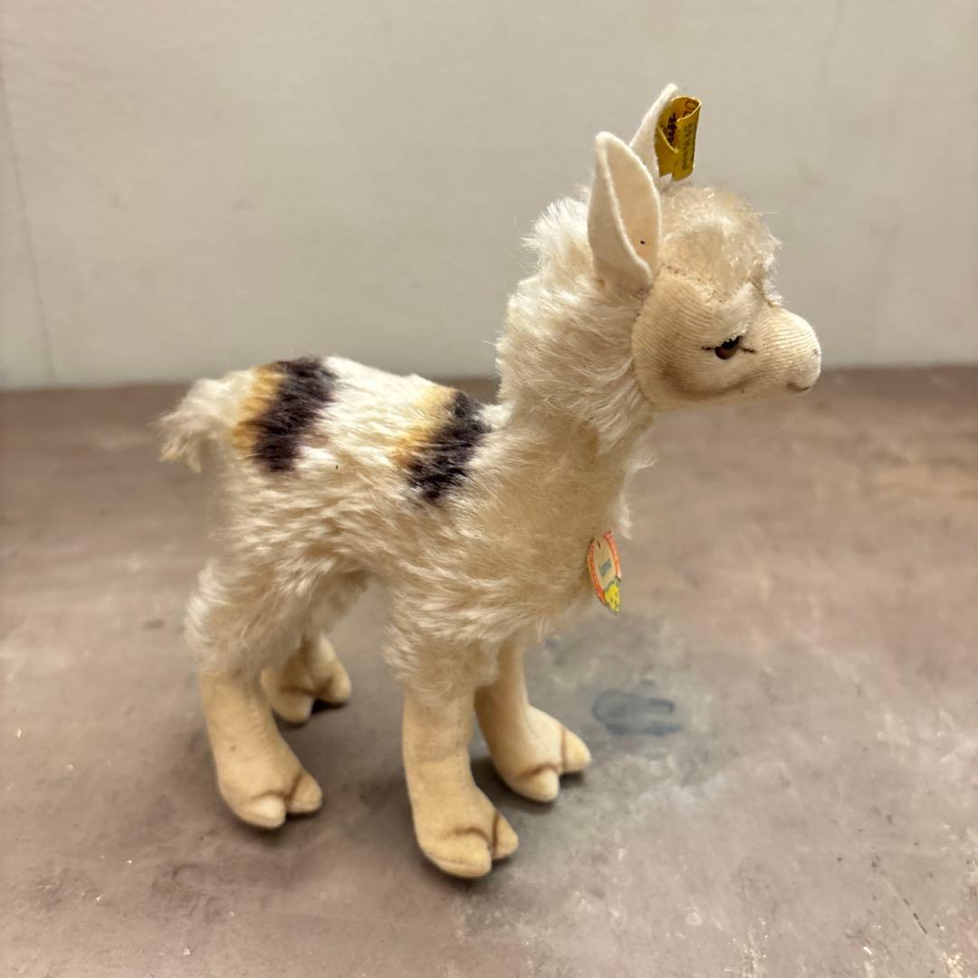 ラマ　Lama steiff