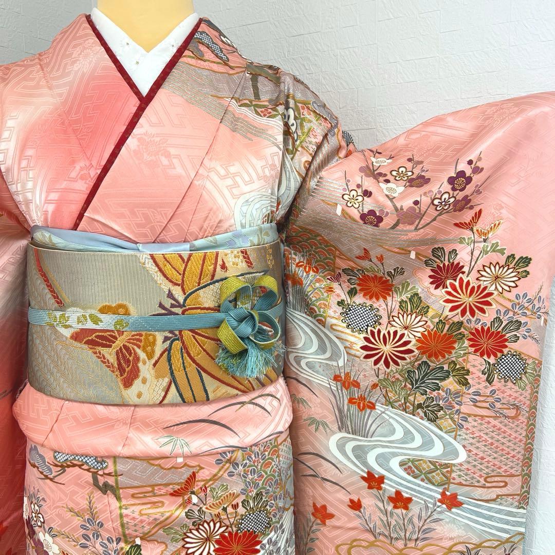 460 振袖のみ 正絹 コーラルピンク 桃 赤 金彩 駒刺繍 暈し染め