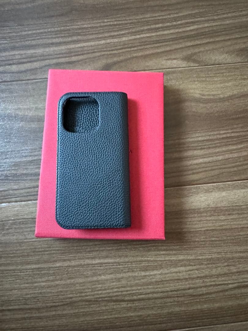 ボナベンチュラ　iPhone15proケース　手帳型　BONAVENTURA