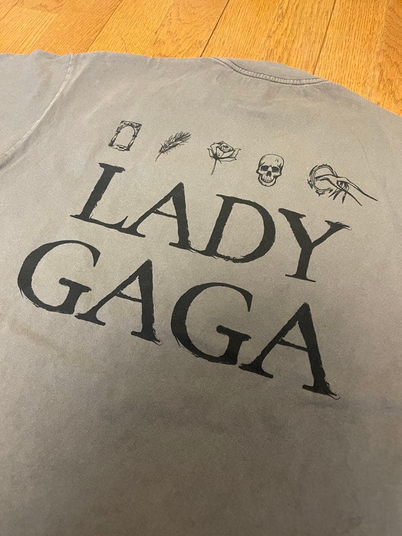 ★新品・未使用★レディーガガ　MAYHEM BALL 2026ツアーTシャツ　L