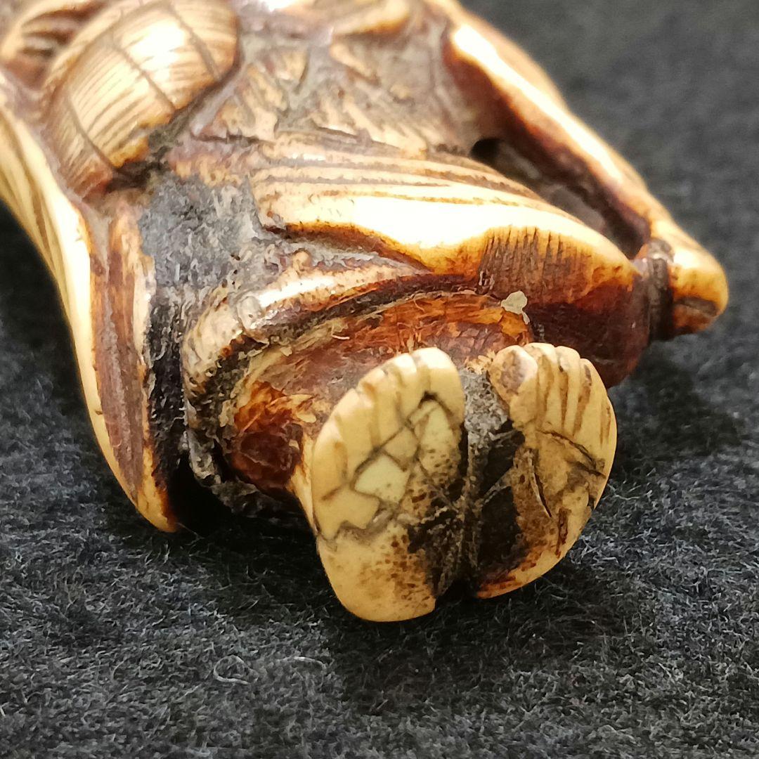 専用X214-2 江戸時代根付 細密彫刻 人物根付 鹿角材彫刻　ね