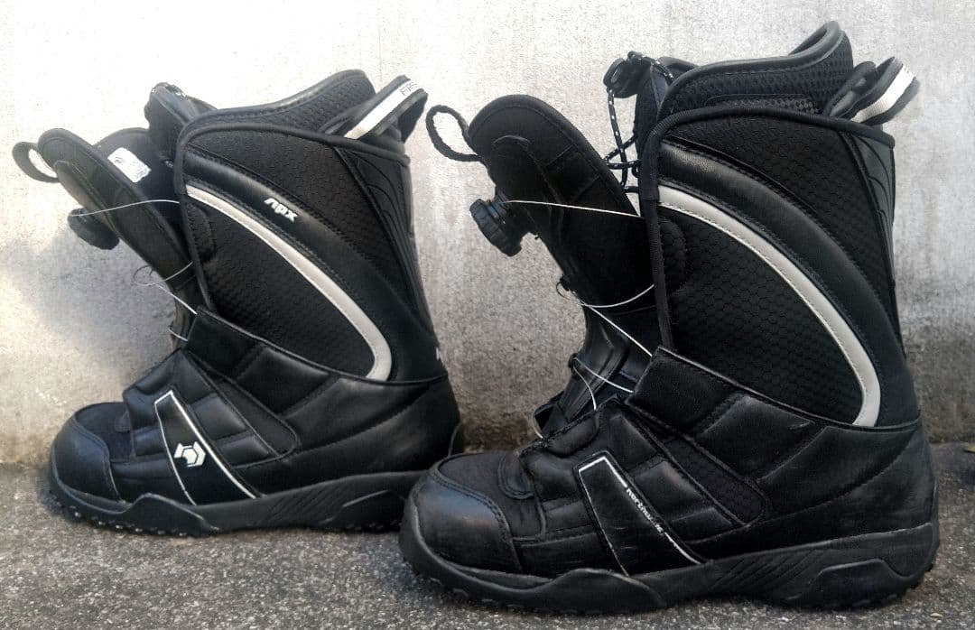 【APX】 スノーボードブーツ　 ボアシステム　ダイヤル式　ブラック　２７cm