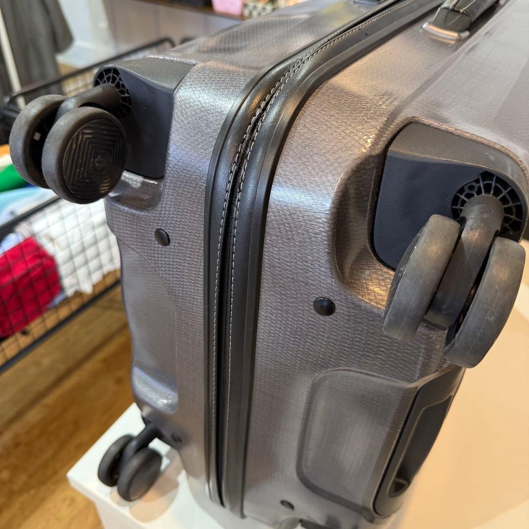 値下げしました‼️【美品✨】サムソナイト　ブラックレーベル　キャリーケース