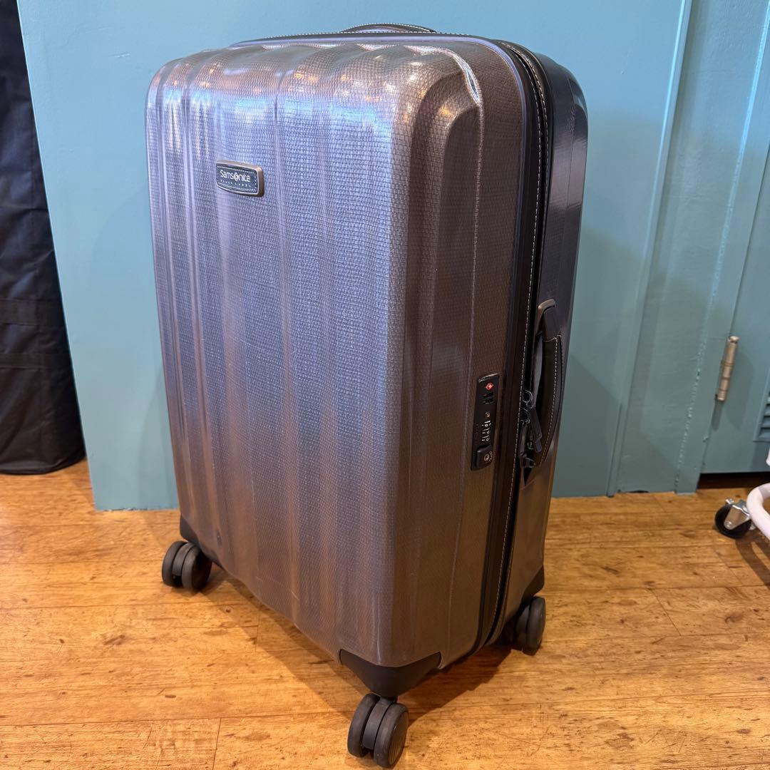値下げしました‼️【美品✨】サムソナイト　ブラックレーベル　キャリーケース