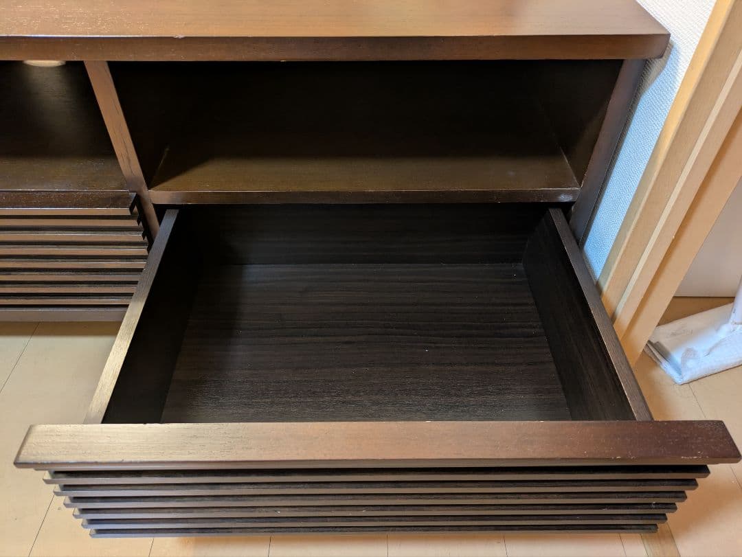 高級家具a.flat エーフラット「ルーバー」テレビボード