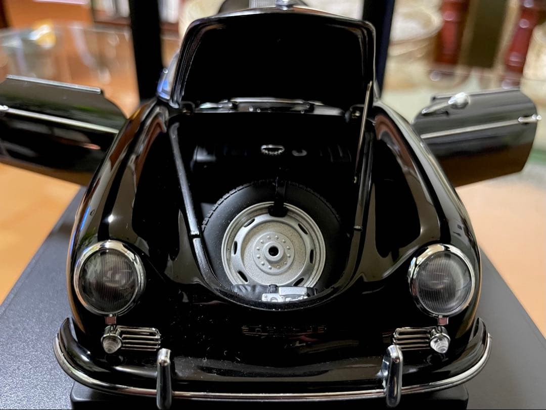 価格変更1/18 オートアート ポルシェ356A スピードスター ブラック未展示