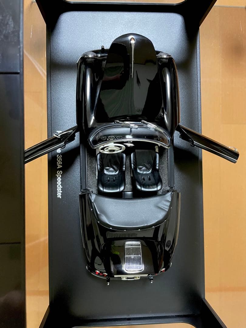 価格変更1/18 オートアート ポルシェ356A スピードスター ブラック未展示