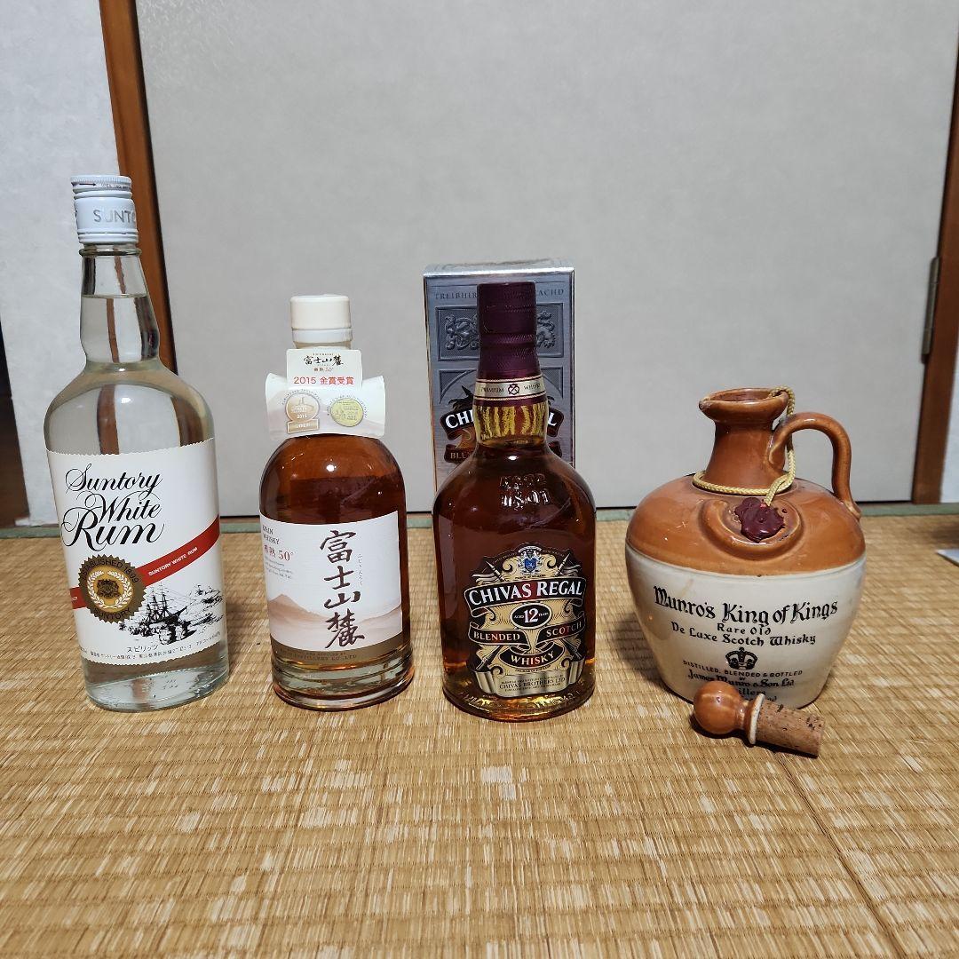 ウイスキー3本、ラム酒1本のセット