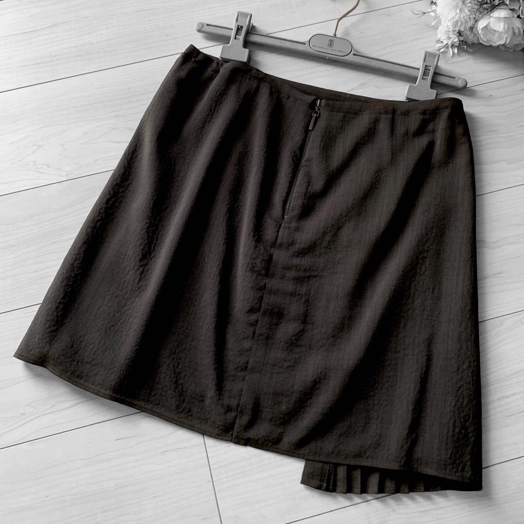 Brunello Cucinelli 薄手ウールのプリーツスカート