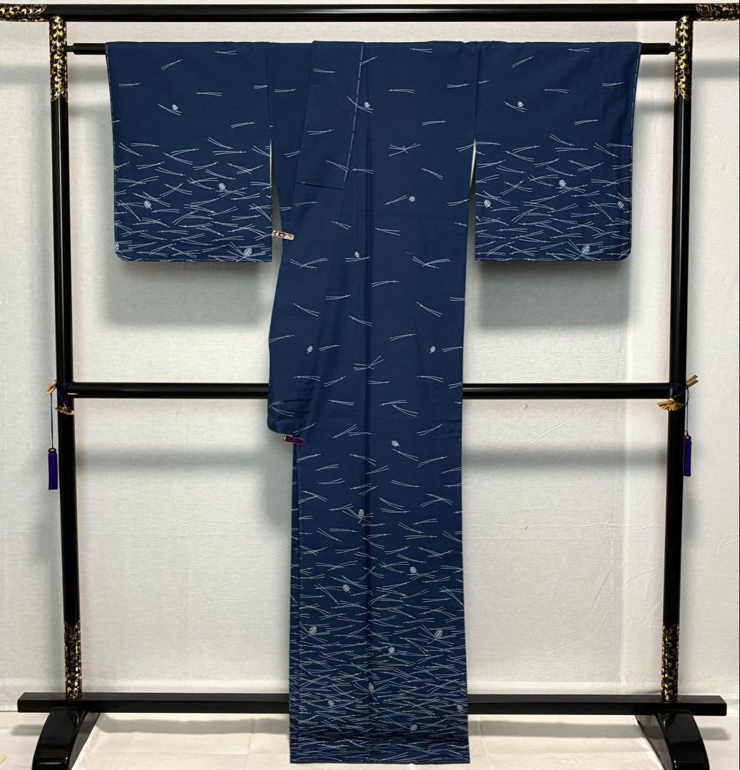 D56 訪問着 紬 吹き寄せ文 藍色 正絹 着物 袷 しつけ糸付き未使用極美品