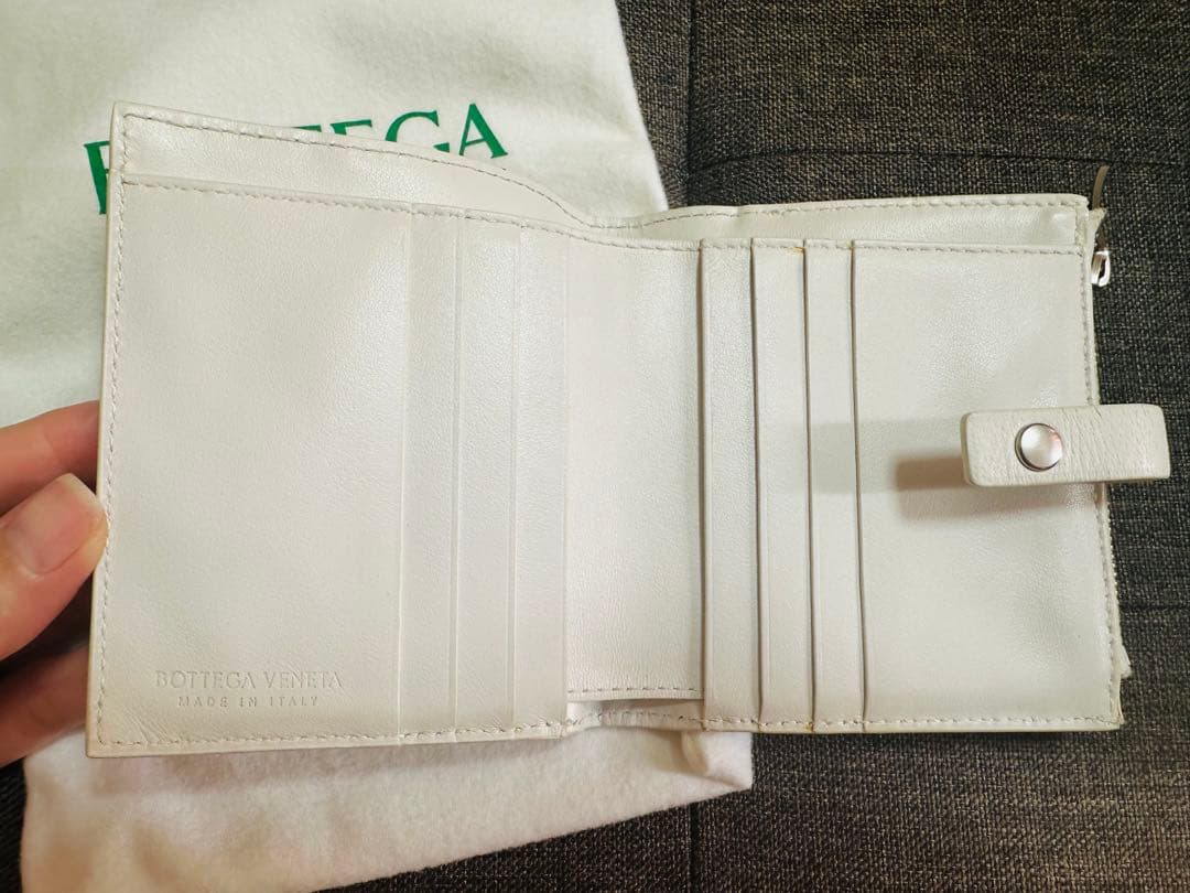 BOTTEGA VENETA ボッテガヴェネタ 二つ折り財布