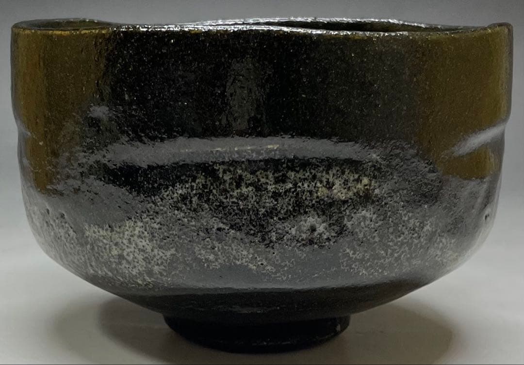 五代　楽吉左衛門　宗入　黒茶碗　共箱(四方桟盛蓋) 仕覆　共布　e432a