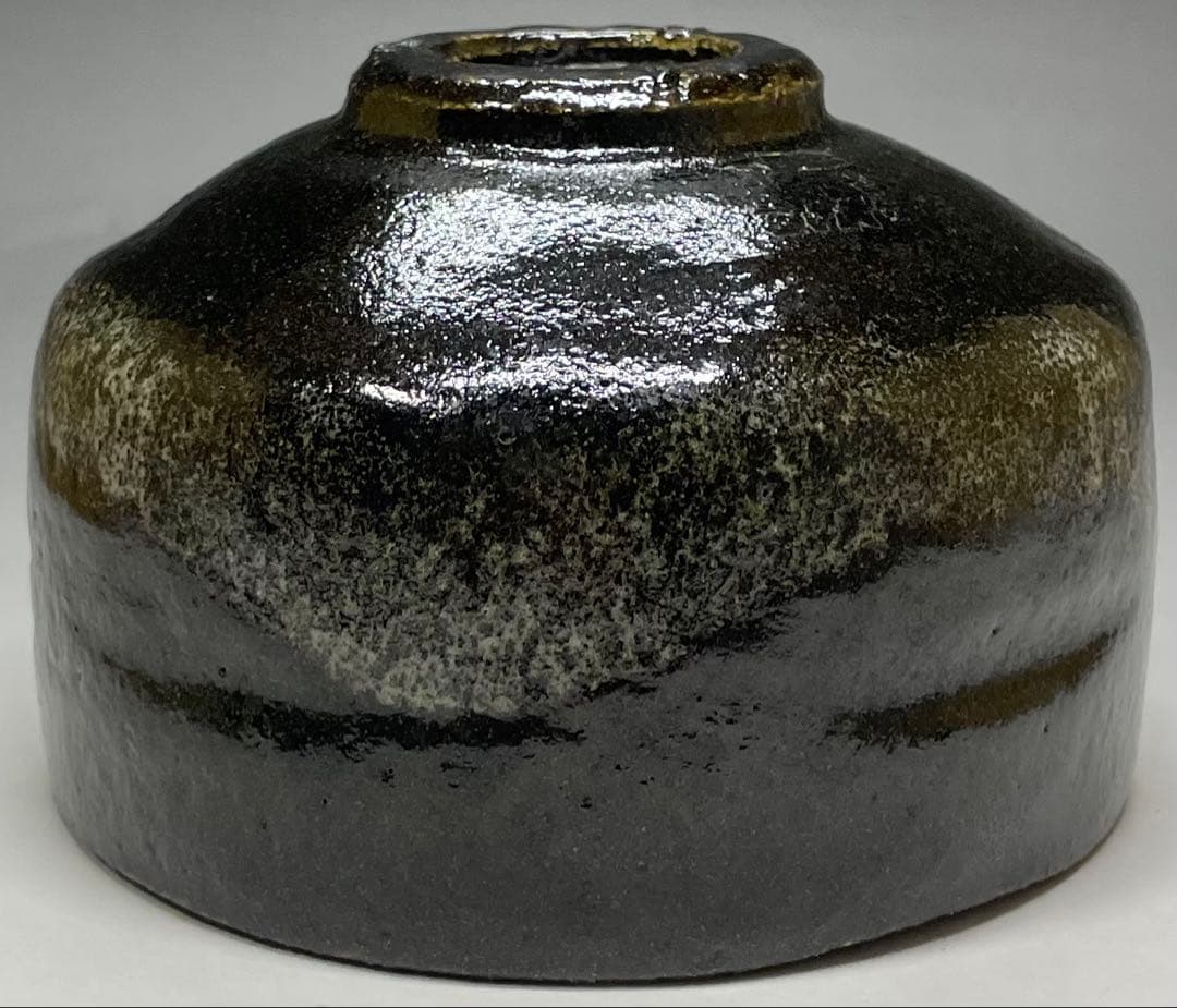 五代　楽吉左衛門　宗入　黒茶碗　共箱(四方桟盛蓋) 仕覆　共布　e432a