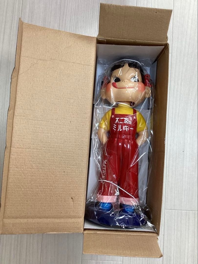 【非売品・新品未使用・未開封】復刻版ペコちゃん人形(不二屋創業100周年記念)