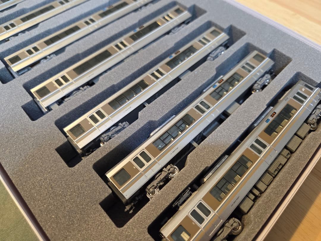 10-536 KATO 223系2000番台2次車新快速 8両