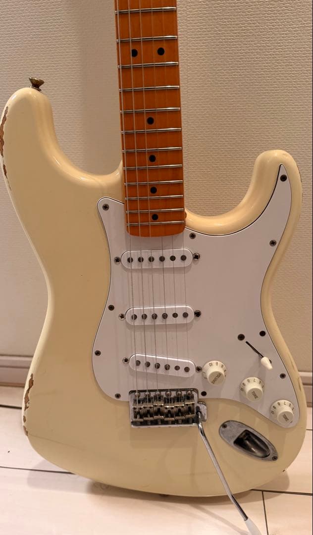 Chuuスクワイアネック、ジャパンフェンダーボディストラトキャスター