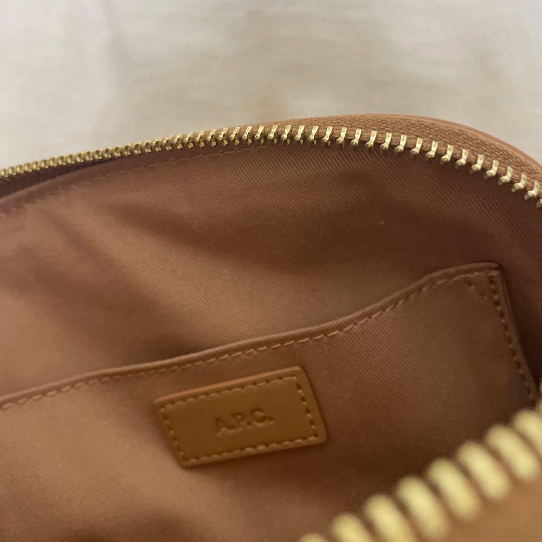 えっちゃんさま♡A.P.C. BOURSE NINON PUAAT F61791