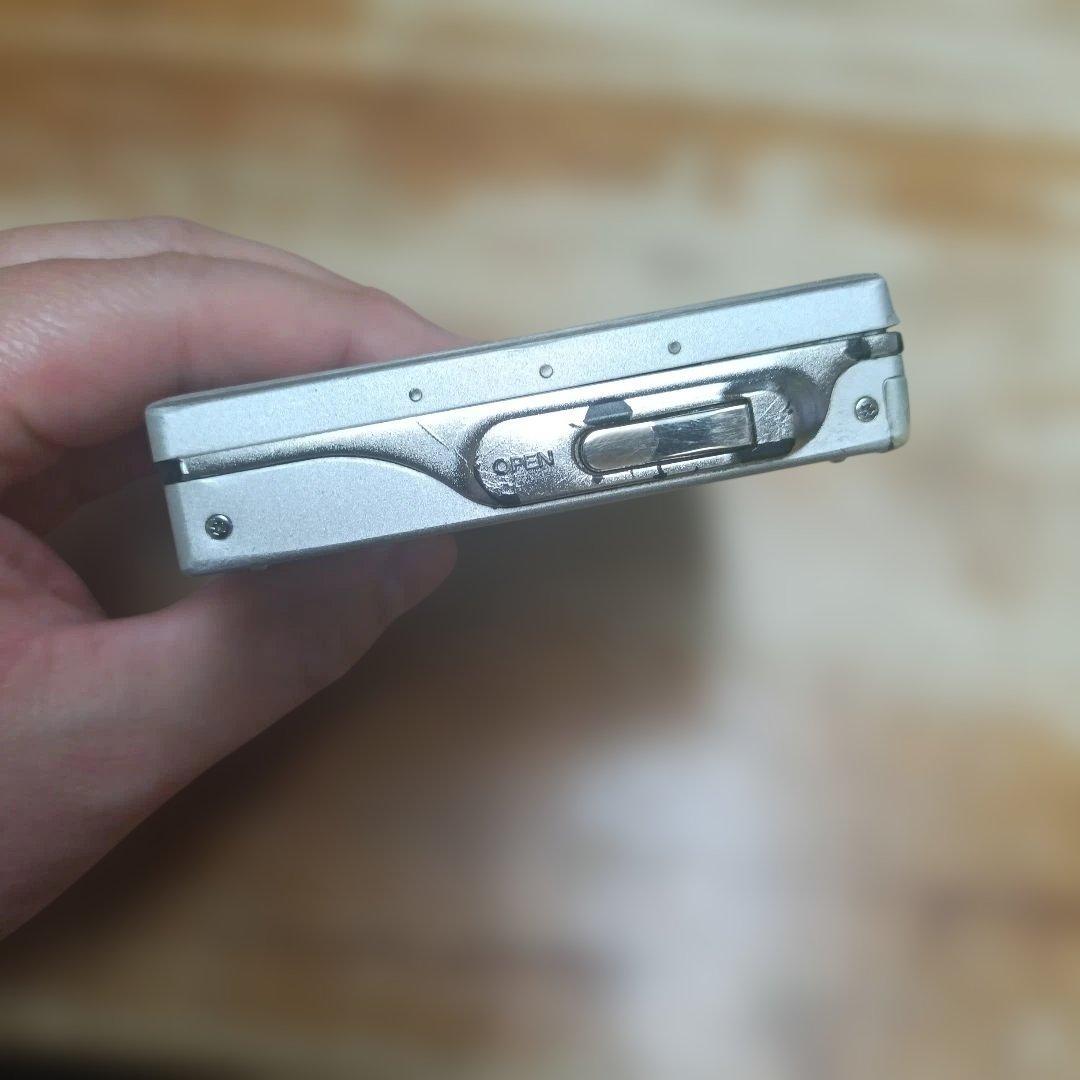 SONY ポータブルMD/MZ-R909プレーヤー シルバー