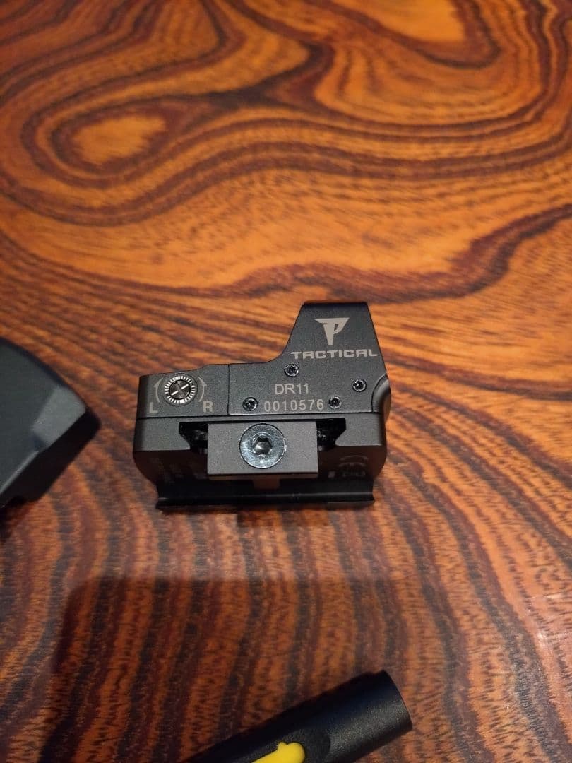 Nikon　SPUR TACTICAL 3MOA DOTドットサイト　中古美品