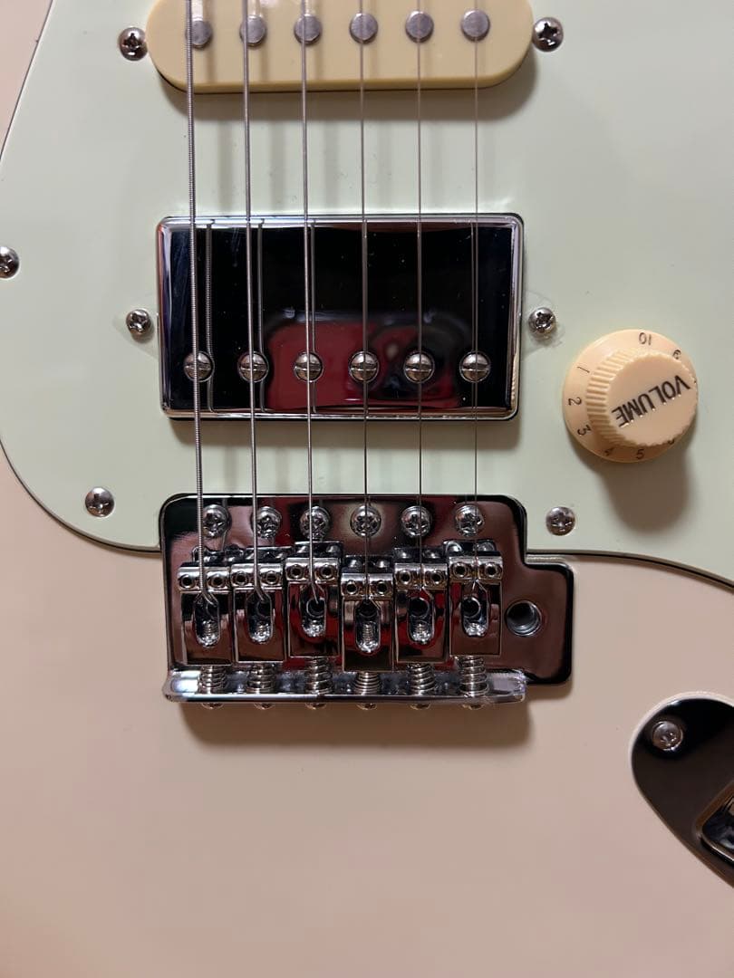 美品おまけ付　Bacchus BST-2-RSM/R OWH ストラト　ギター