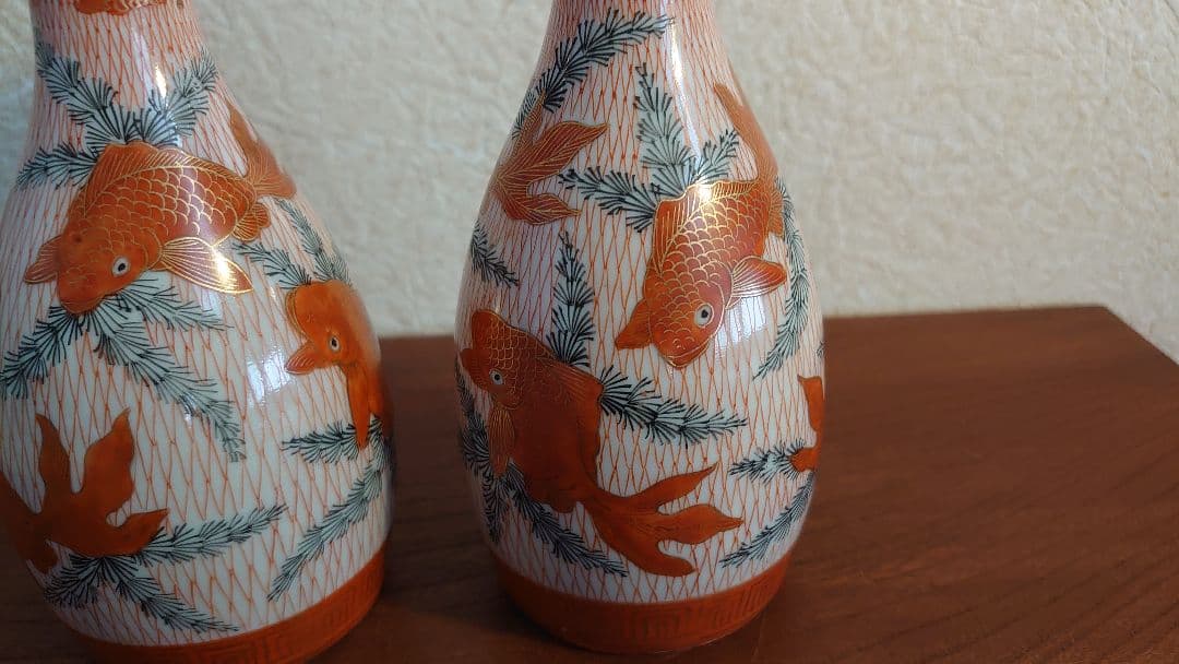 九谷焼 九谷　明治九谷　金魚の図　打出製　赤絵　網目　アンティーク九谷焼　2客