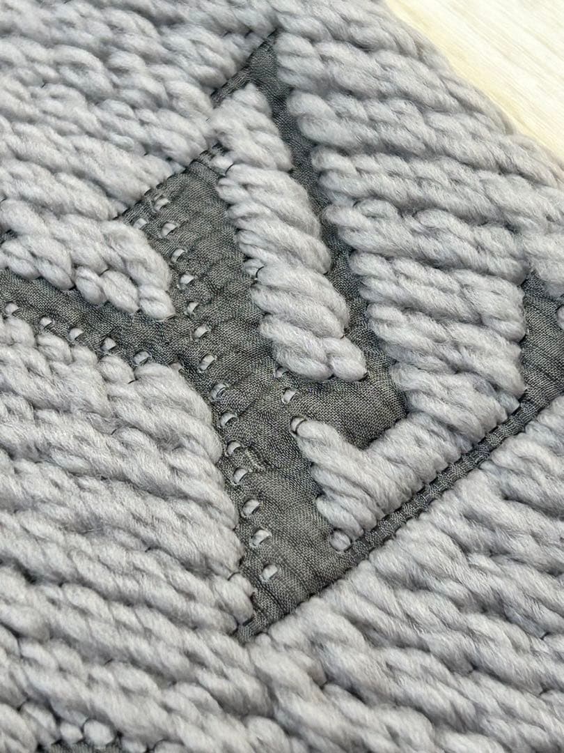 【Louis Vuitton】ロゴマフラー グリペルル定番男女兼用